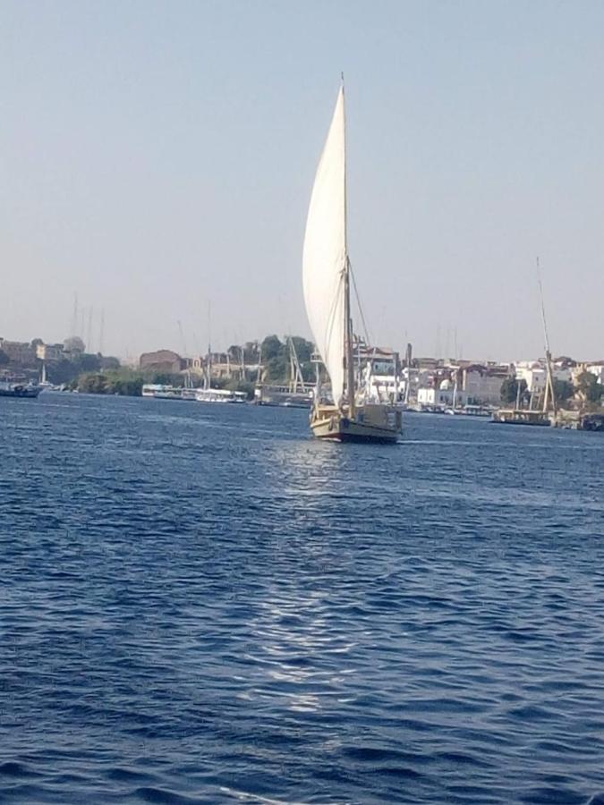Hotel Nile Felucca Adventure Assuan Exterior foto