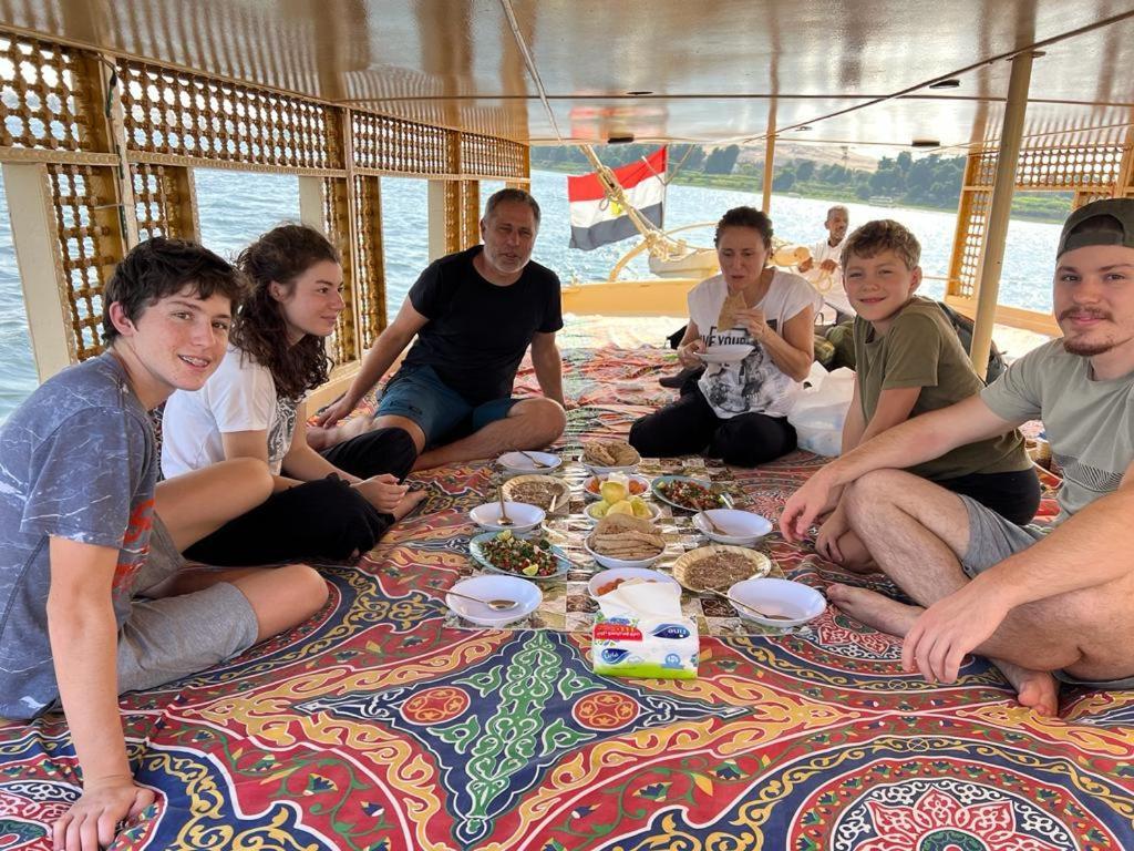 Hotel Nile Felucca Adventure Assuan Exterior foto