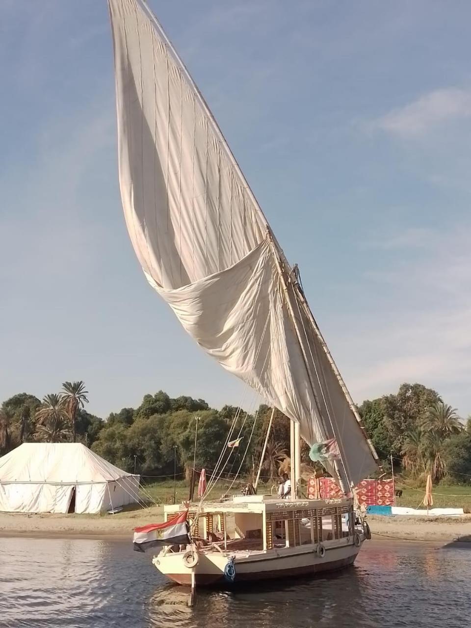 Hotel Nile Felucca Adventure Assuan Exterior foto